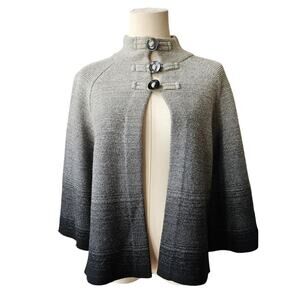 Jones New York Signature Women's Gray Toggle Button Neckline Sweaters Size Small